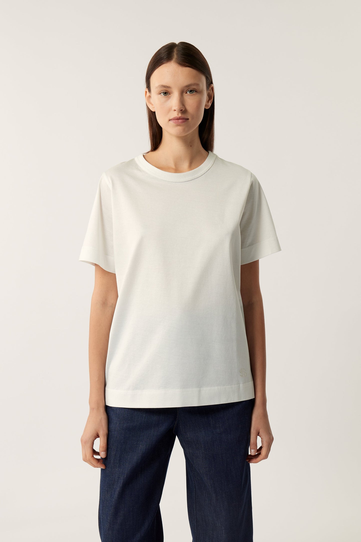 BASIC WHITE TEE-SHIRT